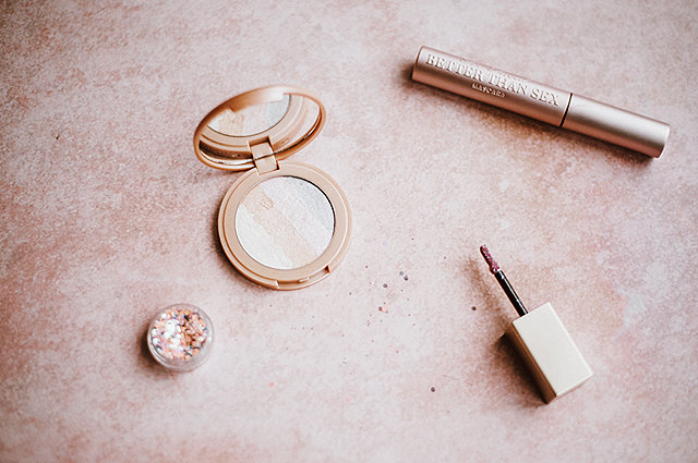 Wholesaler-Cosmetics-from-China-and-quality-inspection-unsplash