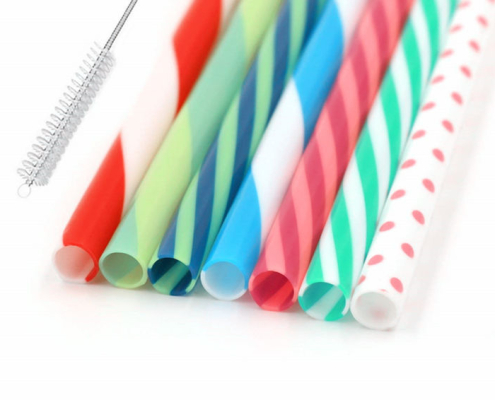 Holiday-Milk-Bottles-Recalls-Due-To-the-plastic-straw-breaking-2