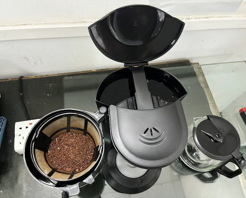 Coffee makers application check during the quality inspection in China