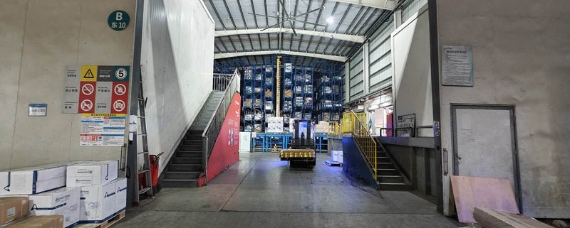 third-party factory audit at warehouse dispatch area